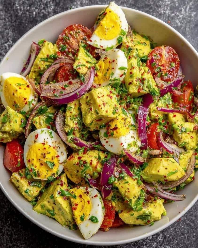 avocado egg salad cherry tomatoes