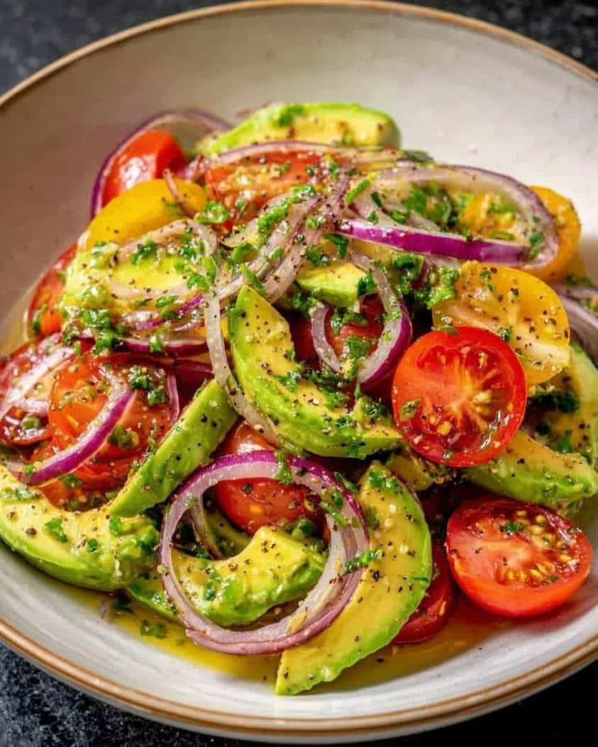 avocado tomato onion salad