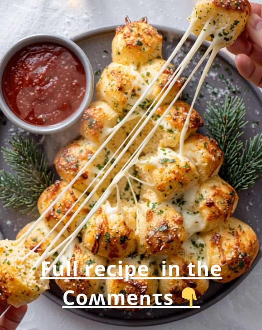 mozzarella garlic holiday joy bites