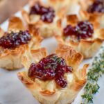 mini cranberry brie phyllo tarts