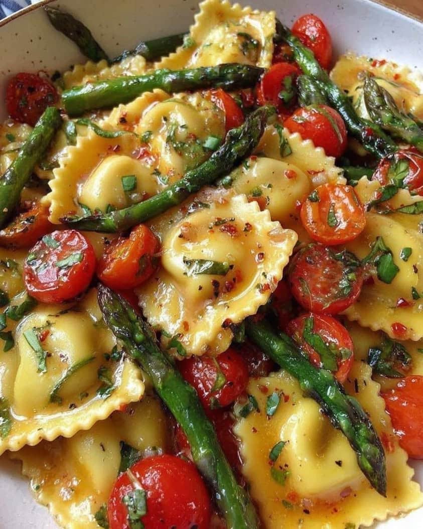 ravioli tomatoes asparagus garlic herbs 1